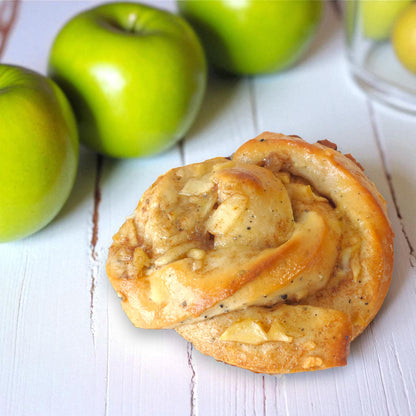 Äppelbullar – Swedish Apple Cinnamon Buns