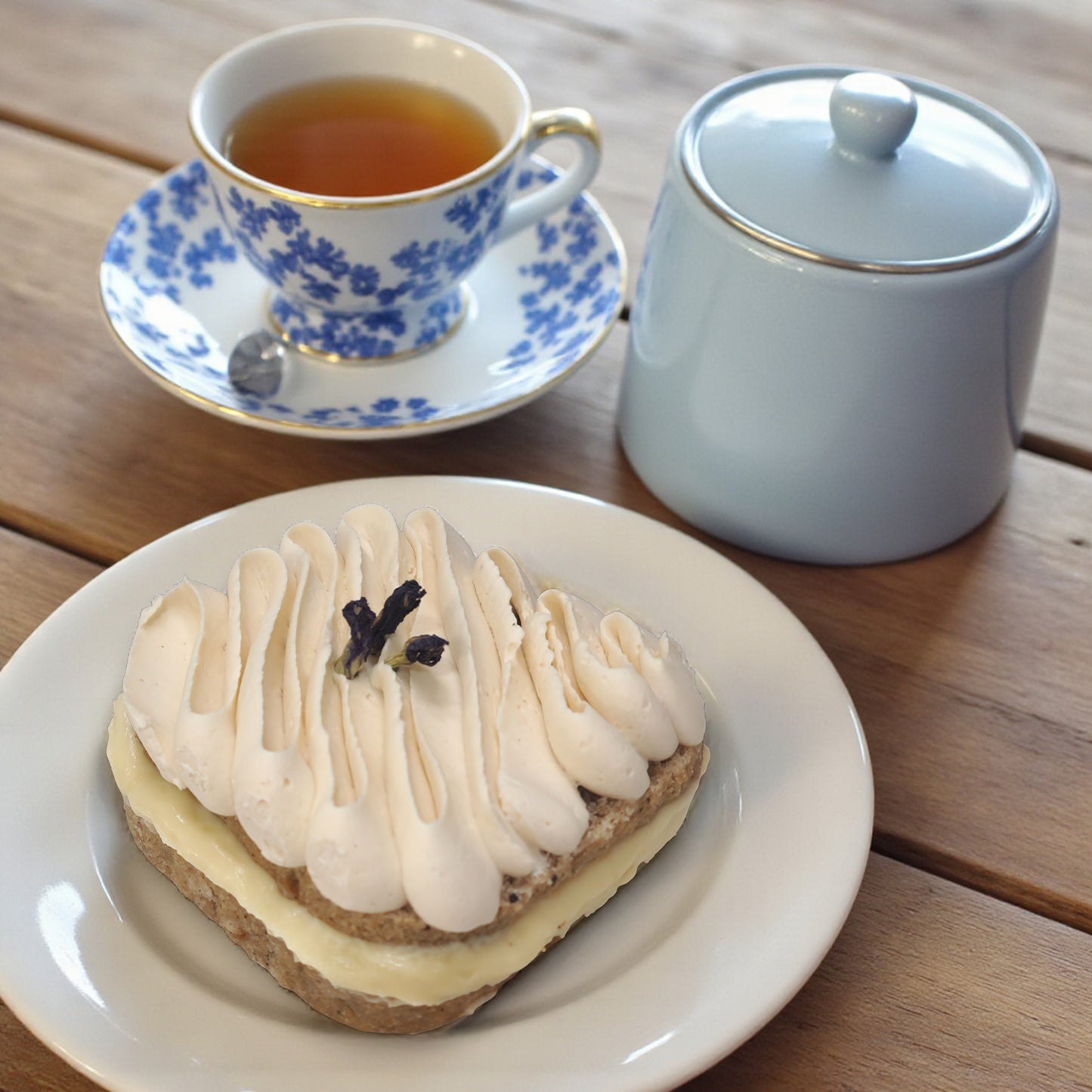 Earl Grey Cake with Earl Grey Ganache